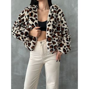 Chaquetas de Felpa Estampadas para Mujer, Ropa Exterior de Lujo al por Mayor - Product Image 2