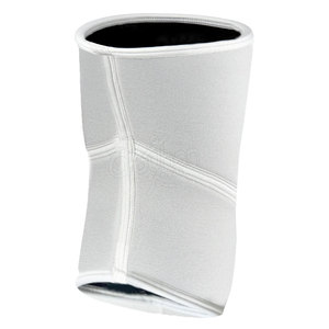 La rodillera ligera y transpirable proporciona comodidad y protección articular durante la carrera, levantamiento de pesas y sesiones de fitness. - Product Image 6