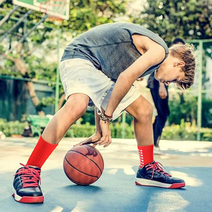 Calcetines Deportivos Antideslizantes para Hombre y Mujer con Agarre de Silicona en la Parte Inferior, Diseño Transpirable para Fútbol, Baloncesto, Tenis, Ciclismo y Uso Diario - Product Image 6