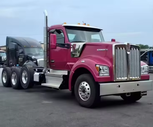 Camión Kenworth S W990 de tres ejes, cabina y chasis, usado, automático/manual, en EXCELENTE estado, modelos 2023-2024, para entrega mundial. - Product Image 3