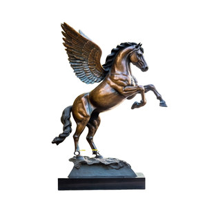 Scultura Personalizzata di Animale in Bronzo a Grandezza Naturale Fusione Statua di Cavallo Alato in Bronzo Scultura di Cavallo in Ottone - Product Image 1