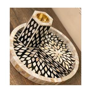 Plateau de service en bois et nacre de la plus grande qualité pour la cuisine des restaurants, accessoires d'hôtel - Product Image 1