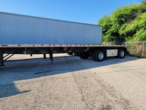 Camions semi-remorques à vendre : cabine couchante Peterbilt 389 de 2013 et plateau Great Dane 48x102 de 2013 - Product Image 2