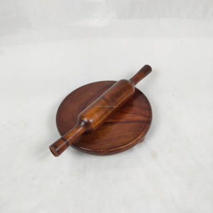 Planche à pâtisserie ronde en bois naturel fabriquée en Inde Planches à pâtisserie personnalisables chakla belan à vendre en décoration en vrac - Product Image 1