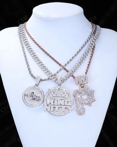 Colgante Personalizado de Plata de Ley 925 Chapado en Oro con Incrustaciones de Diamantes de Imitación Moissanite, Estilo Hip Hop, para Hombre - Product Image 1