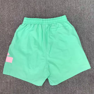Short d'été en polyester imprimé par sublimation Short unisexe en maille Short de basket-ball personnalisé pour hommes - Product Image 6