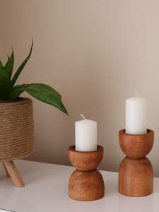 Portavelas decorativo de diseño antiguo para sala de estar, candelabro de madera de calidad exclusiva a un precio razonable - Product Image 3