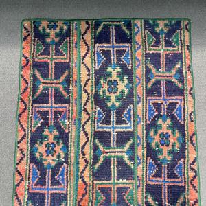 Alfombra Vintage, Alfombra Pequeña de 1.8x3.3 pies, Alfombra de Lana Azul y Roja - Product Image 3