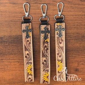 Valet de cuero mecanizado a mano personalizado 2025 con muñequera de Concho de Metal, llavero de cuero con Clip para cinturón para muñequera de cuero para llave - Product Image 1