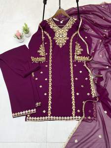 Salwar Kameez indiens et pakistanais en géorgette avec des sequins et des broderies pour les fêtes, les mariages et les tenues décontractées - Product Image 4