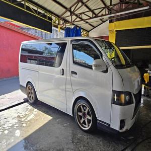 Toyota Hiace Automática con Volante a la Izquierda, Modelo 2020, en Venta, Usada, en Buen Estado, Sin Accidentes, Entrega Rápida - Product Image 1