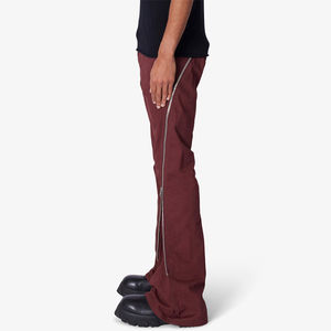 Pantalones vaqueros de sarga de algodón para hombre, estilo streetwear, corte ajustado, con cremallera en el bajo, panel innovador con cremallera, tipo banana. - Product Image 2