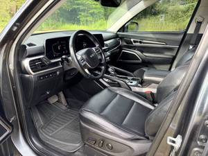 Kia Telluride S d'occasion 2023 à prix bas à vendre - Product Image 3