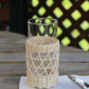 Ensemble de carafe en osier avec porte-gobelet en verre pour la décoration de table, accessoires de décoration de table de couleur naturelle - Product Image 5