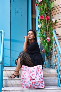 Main bloc imprimé coton sac fourre-tout léger Durable Portable écologique réutilisable sac à provisions fait à la main pour les femmes rouge Floral - Product Image 6