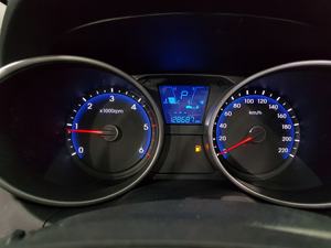 HYUN_DAI TUCSON 2015, SUV compact, construction robuste, véhicule crossover fiable, design SUV pratique - Product Image 2