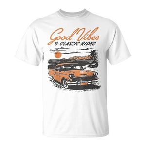T-shirt promozionale in stile vintage con auto d'epoca degli anni '50 e '60 - Good Vibes & Classic Rides - Product Image 1