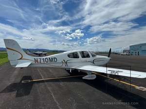 Cirrus SR20 G1 2001, construction en mousse EPP, fibre de carbone et plastique, origine américaine - Product Image 4