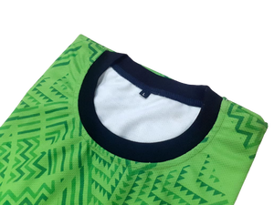 Logo personnalisé imprimé couleurs vertes T-shirt vêtements de sport en tissu polyester à manches courtes pour hommes - Product Image 3