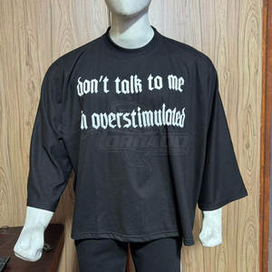 Concevez votre propre logo T-shirt en détresse personnalisé col rond 100% coton vêtements de rue surdimensionnés pour hommes - Product Image 1