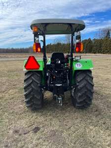 2025 Deutz-Fahr 4065E KEYLINE Tractor de ruedas con componentes de rodamiento central - Product Image 4