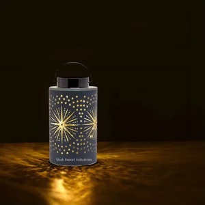 Lanterne à bougie en métal bleu élégant avec conception de travail coupée par étoiles pour les fêtes décoration de Noël à la maison lanternes suspendues - Product Image 5