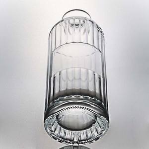 Conception célèbre 700ml 750ml forme personnalisée Logo bouteille en verre col court épaule ronde fond épais bouteille de whisky en verre - Product Image 3