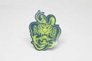 Autocollants personnalisés en vinyle PVC mat découpés à la forme, résistants aux UV, indéchirables, imperméables et auto-adhésifs pour casques, vélos et casques de sécurité - Product Image 6