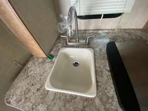 Caravana usada Starcraft Satellite 17RB del 2017 lista para la venta - Product Image 6