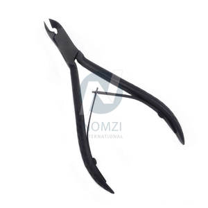 Ciseaux de manucure professionnels robustes en acier inoxydable Thwaites coupe-ongles et pince à cuticules incarnées pour usage personnel - Product Image 5