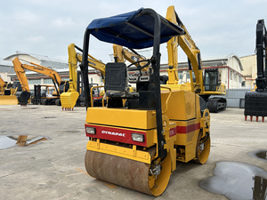 Çekirdek bileşenleri Motor Motor ve pompa ile kullanılan Dynapac CC122 2 Ton çift davul titreşimli yol silindiri - Product Image 6