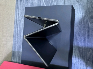 (EF) Diseño definitivo del HUAWEI Mate XT - Plegable en tres partes - Product Image 4