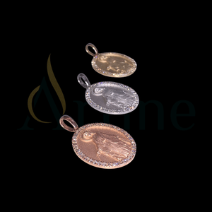 Collar con colgante redondo clásico, joyería formal elegante - Product Image 1