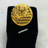 Kalung Rantai Kotak Kuningan Berlapis Emas Desain Klasik Bentuk Bunga - Kalung Panjang Berliontin untuk Pernikahan & Pesta