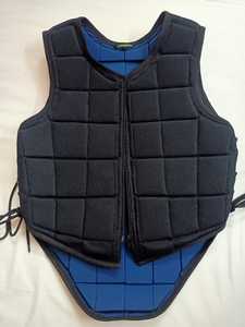 Tissu équestre coloré adulte équitation gilet de protection sécurité corps coussin équitation porter au meilleur prix - Product Image 3