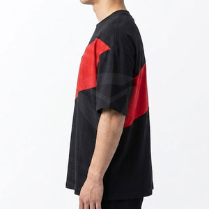 T-shirt pour homme, coupe confortable, tissu respirant, conçu pour les tenues décontractées d'été et les activités quotidiennes. - Product Image 4