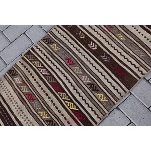 พรมตุรกี, พรมขนาดเล็ก 1.9x4 ฟุต, พรมลายคิลิมสีน้ำตาลขอบสีดำ - Product Image 5
