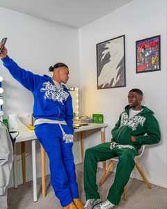 Logotipo de impresión de pantalla Conjuntos apilados Trajes de sudor Conjuntos de hombres Dos piezas Pantalones acampanados Conjuntos Sudaderas con capucha Chándales Sudadera para hombres - Product Image 6