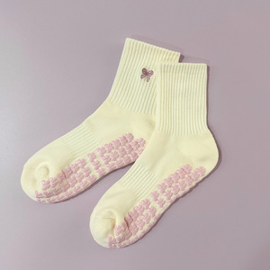 Nuevos Calcetines Largos de Punto Casual para Bebés, Diseño de Dibujos Animados en 3D, Transpirables, Antideslizantes, Color Caramelo, para Primavera y Verano - Product Image 3