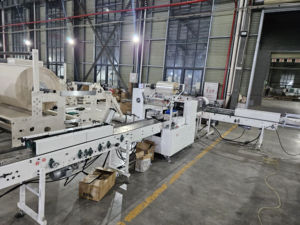 Ligne de production entièrement automatique de rouleaux de papier toilette individuels, directement de l'usine, avec machine d'emballage en lots de 10 rouleaux - Product Image 5