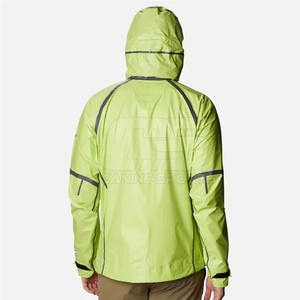 Chaqueta de lluvia ligera con capucha para hombre con cremallera completa temporada de invierno poliéster hecho logotipo frontal para protección contra la lluvia - Product Image 6