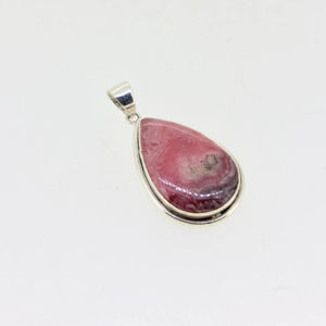 Pendentif artisanal bohème en argent sterling 925 avec cabochon de rhodochrosite naturelle de forme fantaisie, grand format, pour anniversaire - Product Image 1