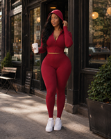 Ensemble de yoga et fitness 3 pièces personnalisé avec logo pour femme : veste zippée sans couture, soutien-gorge de sport et leggings taille haute effet push-up pour l'entraînement en salle de sport