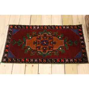 Alfombra Turca de 1.7x3.2 pies, Alfombra, Alfombra a Cuadros Roja de Lana - Product Image 2