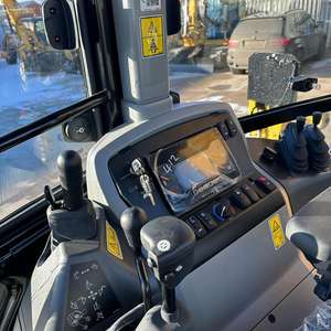 Chargeuse-pelleteuse JCB 3CX d'occasion 2024 en bon état avec moteur de 100 CV |   Livraison rapide disponible - Product Image 5
