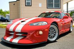 รถส่งถึงบ้าน มือสอง ปี 2002 Dodge-Vipers GTS Final_Edition เครื่องยนต์ 8.0L V10 เกียร์ธรรมดา พวงมาลัยซ้าย สีเข้ม รุ่นลิมิเต็ด ซูเปอร์คาร์อเมริกัน - Product Image 2