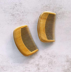 Peine Moderno de Madera de Neem Natural Ecológico Hecho a Mano, Unisex, Anticaspa, Cuidado del Cabello, Precio Económico, para Todo Tipo de Cabello - Product Image 1