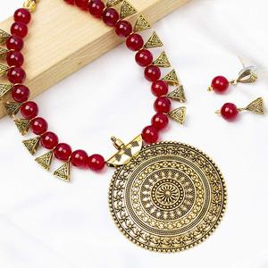 Bijoux de fête Jaali marron, design élégant en alliage avec agate comme pierre principale - Product Image 1