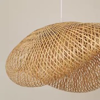 Meilleure vente lampe à suspension en rotin personnalisable abat-jour d'éclairage écologique fait à la main usine du Vietnam décor naturel bambou