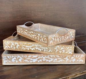 Juego de 3 bandejas de madera con base sólida y diseño elegante perfecto para entretener a los invitados o exhibir velas y decoración - Product Image 1